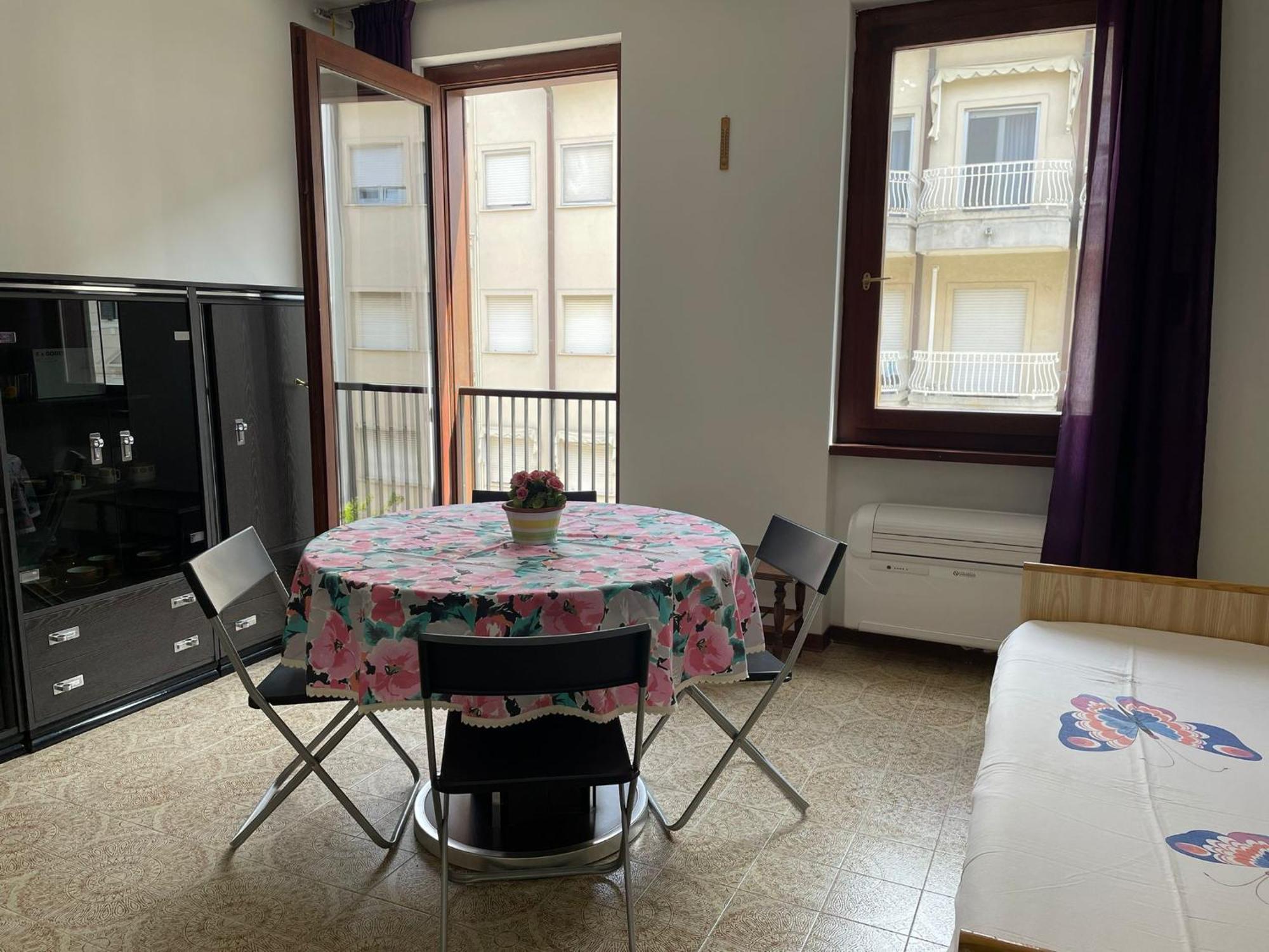 Europa Unita Apartment Градо Екстериор снимка